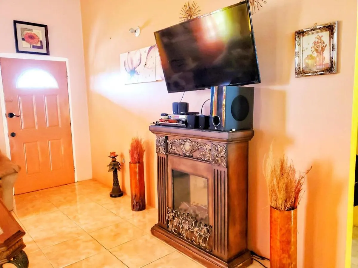 Sensational 2 Bedroom Getaway In Florence Hall Дом отдыха